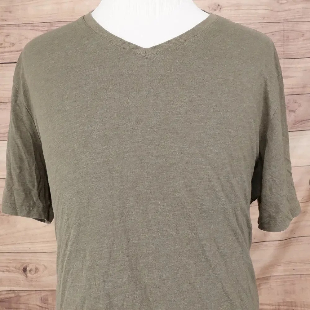 Banana Republic Shirt Mens 2XL Green V Neck Eco Premium Wash Tee Soft Casual